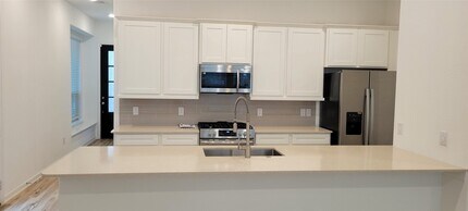 566 Dry Fork Ln in Conroe, TX - Building Photo - Building Photo