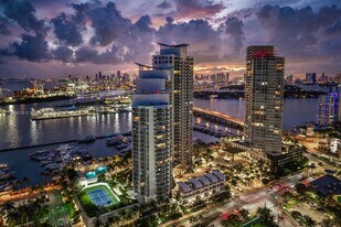 400 Alton Rd in Miami Beach, FL - Building Photo