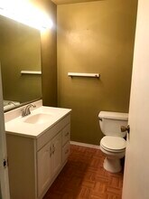 14112 NE 62nd St in Redmond, WA - Building Photo - Building Photo