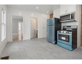 55 Hano St in Boston, MA - Foto de edificio - Building Photo