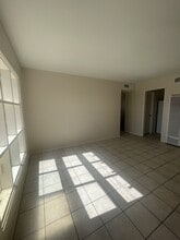 953 Lomita Dr in El Paso, TX - Building Photo - Building Photo