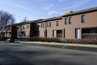 Trillium Apartments in Fairfax, VA - Building Photo - Building Photo