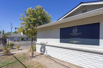 2355 K St in Merced, CA - Foto de edificio - Building Photo