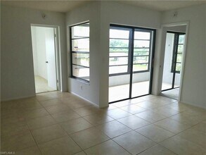 3625 Boca Ciega Dr in Naples, FL - Building Photo - Building Photo