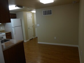 3918 Goodnight Ave, Unit 3C in Pueblo, CO - Building Photo - Building Photo