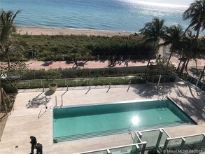 6901 Collins Ave-Unit -# 10011 in Miami Beach, FL - Building Photo - Building Photo