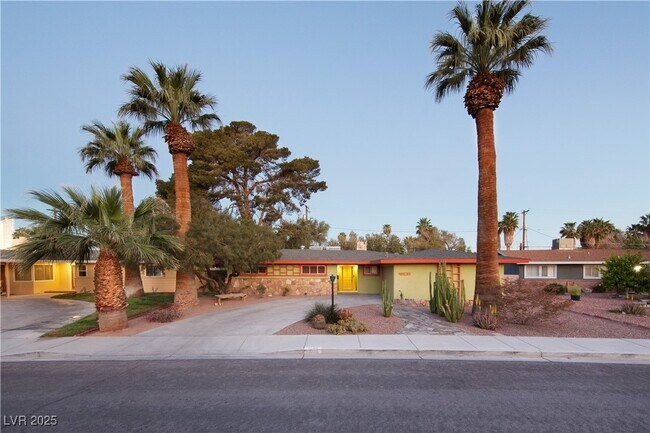 property at 1608 Houssels Ave