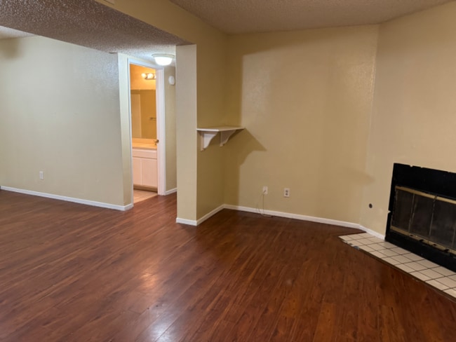8327 Vineyard Ave in Rancho Cucamonga, CA - Building Photo - Building Photo