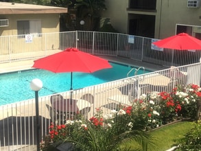 1051 E Stearns Ave in La Habra, CA - Building Photo - Building Photo