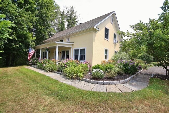 property at 1339 Kitchawan Rd