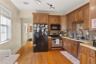 6050 Laurel St in New Orleans, LA - Building Photo - Building Photo