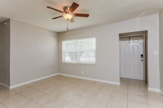 6020 NE 3rd Terrace in Fort Lauderdale, FL - Foto de edificio - Building Photo