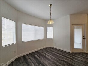 833 Aspen Peak Loop, Unit 711 in Henderson, NV - Building Photo - Building Photo