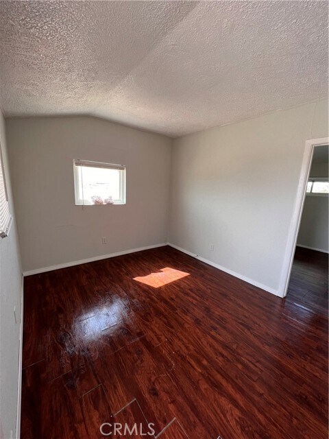 37632 Yermo Rd in Yermo, CA - Building Photo - Building Photo