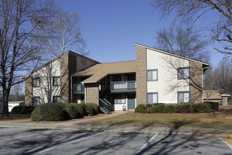 Pine Ridge Apartments in Greenville, SC - Building Photo - Building Photo