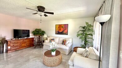 361 Tilford Q in Deerfield Beach, FL - Building Photo - Building Photo