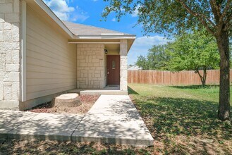 9703 Woodland Pines in San Antonio, TX - Building Photo - Building Photo