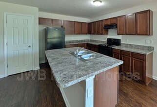 4736 Lenox Ave in Jacksonville, FL - Building Photo - Building Photo