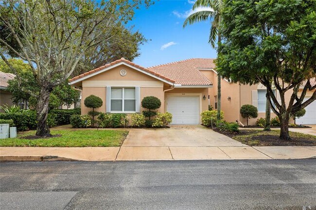243 Coral Trace Ln in Delray Beach, FL - Building Photo - Building Photo