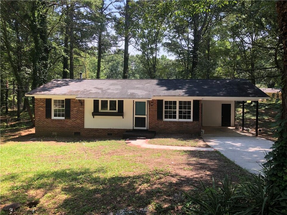 409 Shamrock Dr in Monroe, GA - Building Photo