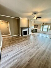 1213 Hickory Creek Dr in Yukon, OK - Building Photo - Building Photo