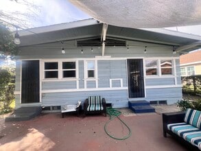 1826 Lincoln Ave in Pasadena, CA - Building Photo - Building Photo