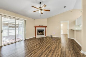 8524 Bannerman Bluff Dr in Tallahassee, FL - Building Photo - Building Photo