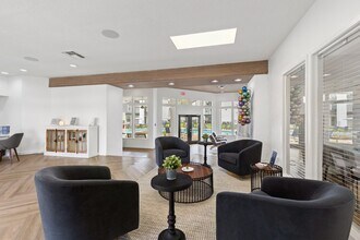 Mia LXMI Westchase West in Houston, TX - Foto de edificio - Building Photo