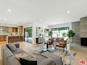 4933 Collett Ave in Los Angeles, CA - Building Photo - Building Photo