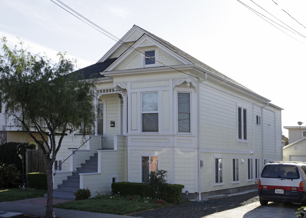 357 Williams St in San Leandro, CA - Foto de edificio