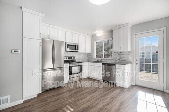 664 Walden Ct in Littleton, CO - Building Photo - Building Photo