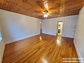 234 Cypress St, Unit 3 in Brookline, MA - Building Photo - Building Photo