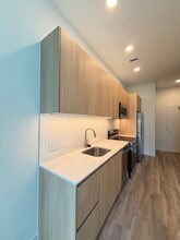 73 NW 30th St, Unit S2 in Miami, FL - Building Photo - Building Photo