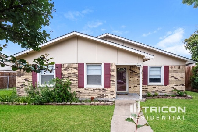 property at 4848 Alta Oaks Ln