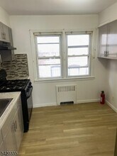 31 Yale Ave in Irvington, NJ - Building Photo - Building Photo