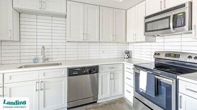 750 Fort Worth Ave in Dallas, TX - Building Photo - Building Photo