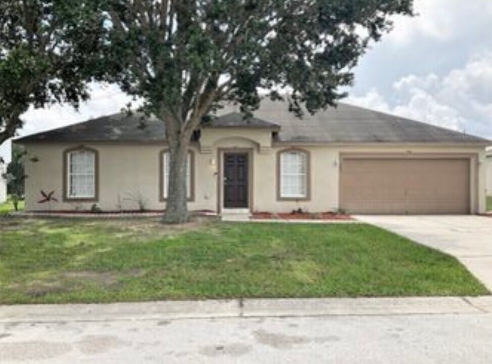 3643 Wellington Ln Photo