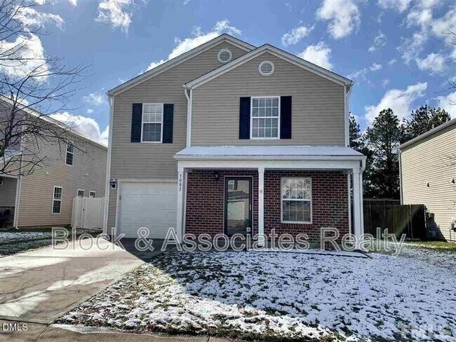 property at 3003 Skybrook Ln