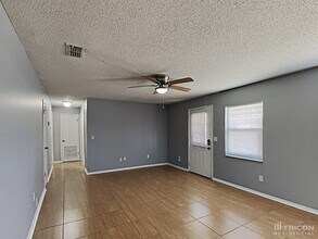 152 Mante Dr in Kissimmee, FL - Foto de edificio - Building Photo