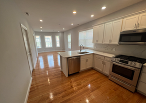 130 Cross St, Unit 4 in Somerville, MA - Building Photo