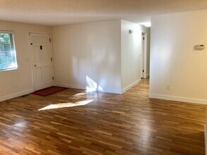 16510 212th Ave NE in Woodinville, WA - Building Photo - Building Photo