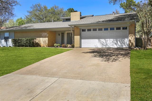 1916 Everglade Ct in Grapevine, TX - Foto de edificio - Building Photo