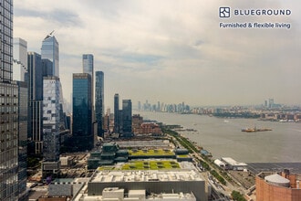 635 W 42nd St in New York, NY - Building Photo - Building Photo