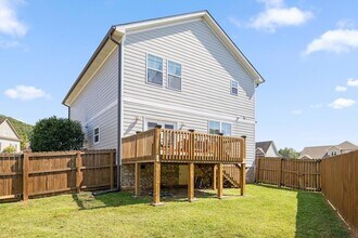 718 Windrush Loop in Chattanooga, TN - Building Photo - Building Photo