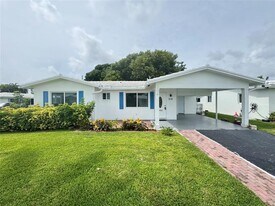 310 Leisure Blvd in Pompano Beach, FL - Building Photo