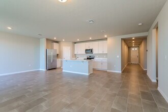 1142 Oak Vly Dr in Auburndale, FL - Building Photo - Building Photo