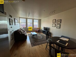 285 Columbus Ave in Boston, MA - Foto de edificio - Building Photo