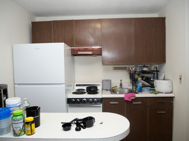 property at 1039 Commonwealth Ave