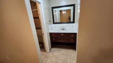 45 W Mountain Creek Dr in Grand Prairie, TX - Building Photo - Building Photo