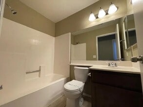 3590 N Amberwood Ave in Rialto, CA - Building Photo - Building Photo